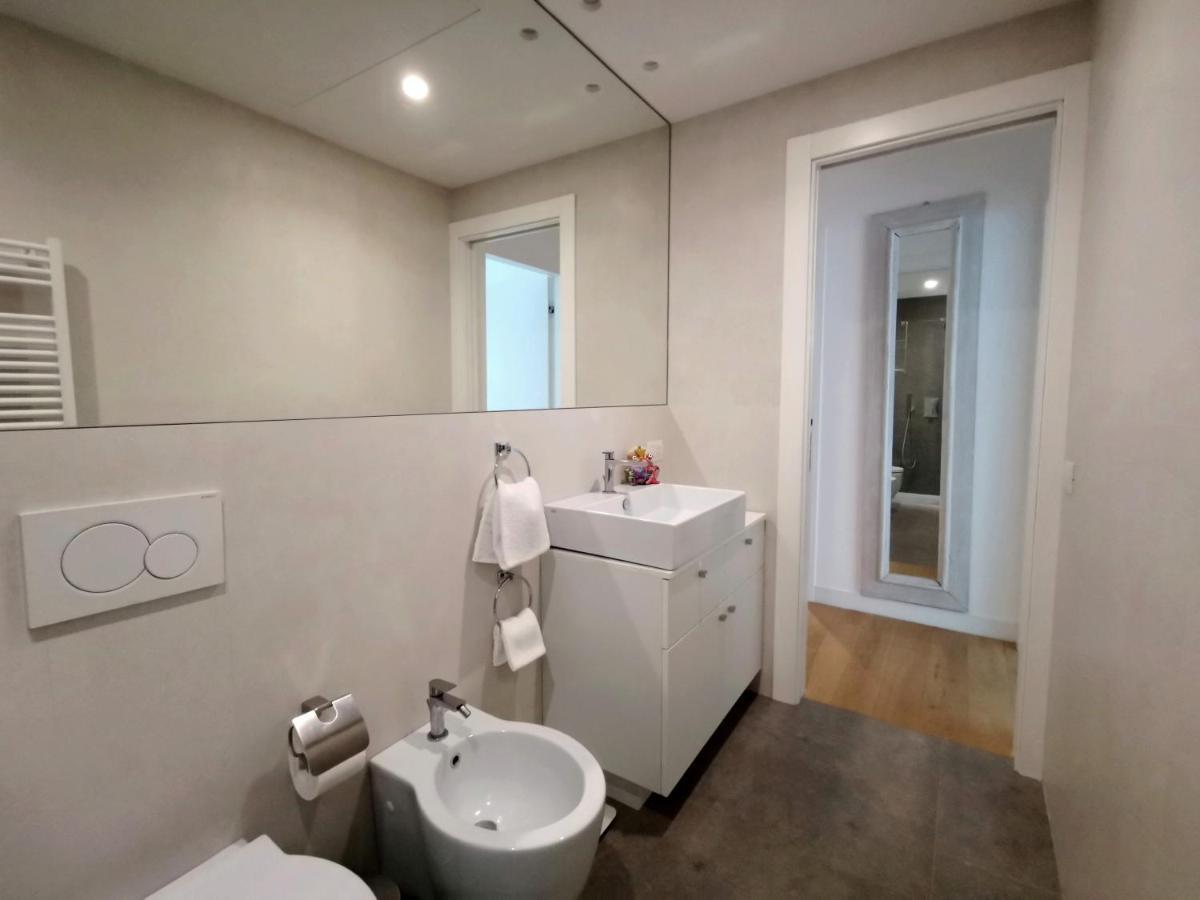 Casa Meltemi Lägenhet Bari Exteriör bild